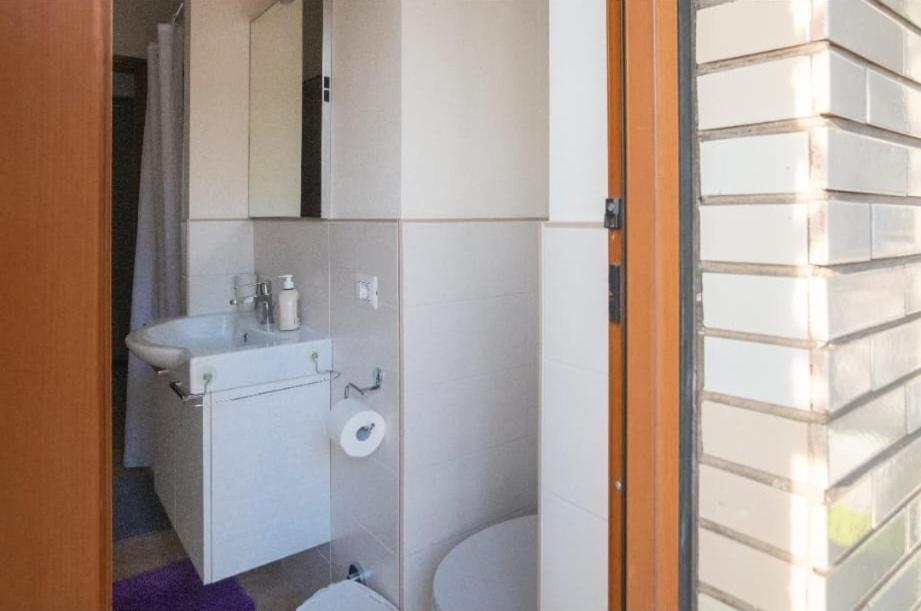 Stanza Doppia Con Bagno Privato Vicino Al Centro