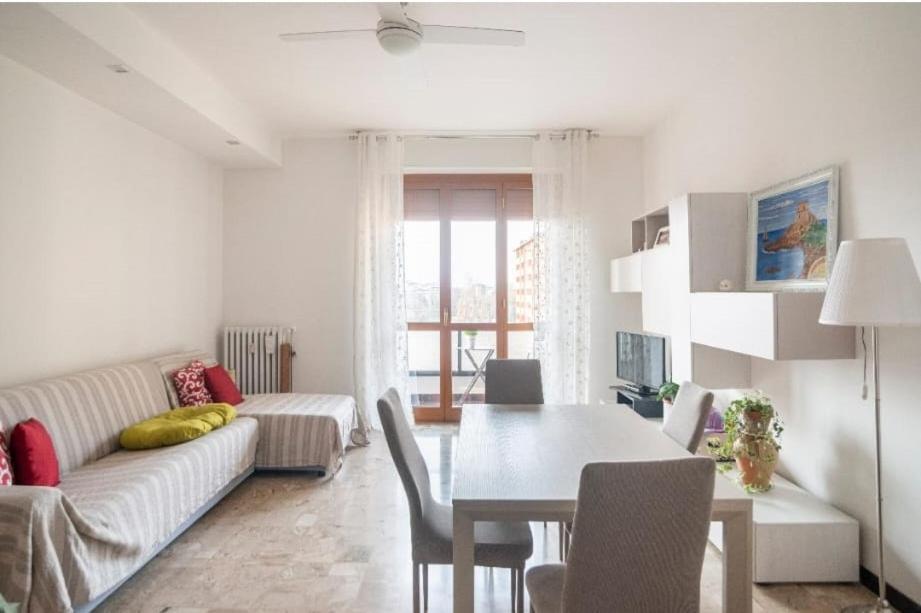 Privatunterkunft Stanza Doppia Con Bagno Privato Vicino Al Centro
