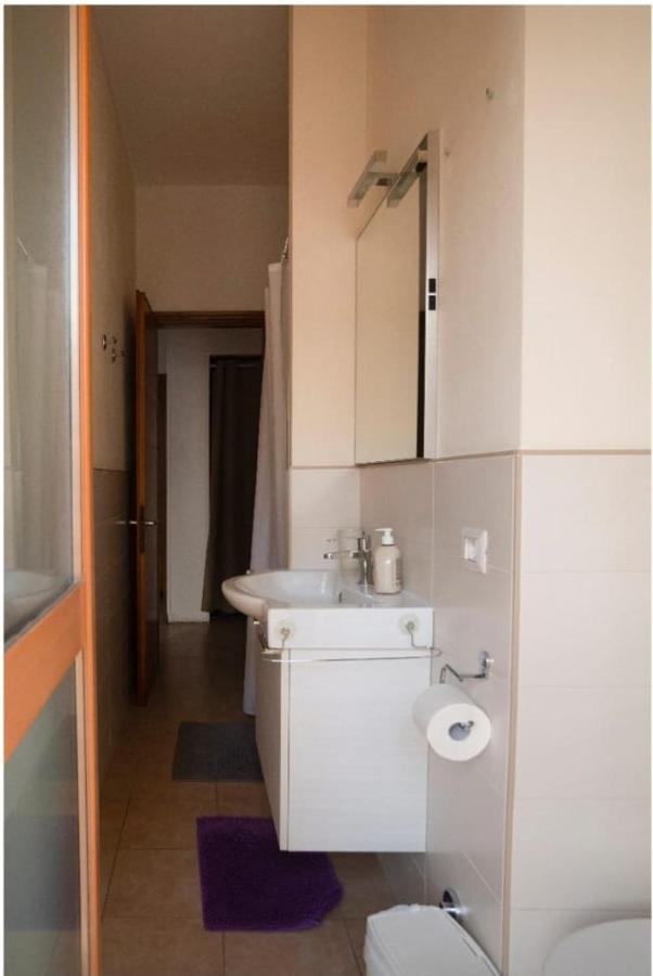 Stanza Doppia Con Bagno Privato Vicino Al Centro Privatunterkunft Mailand